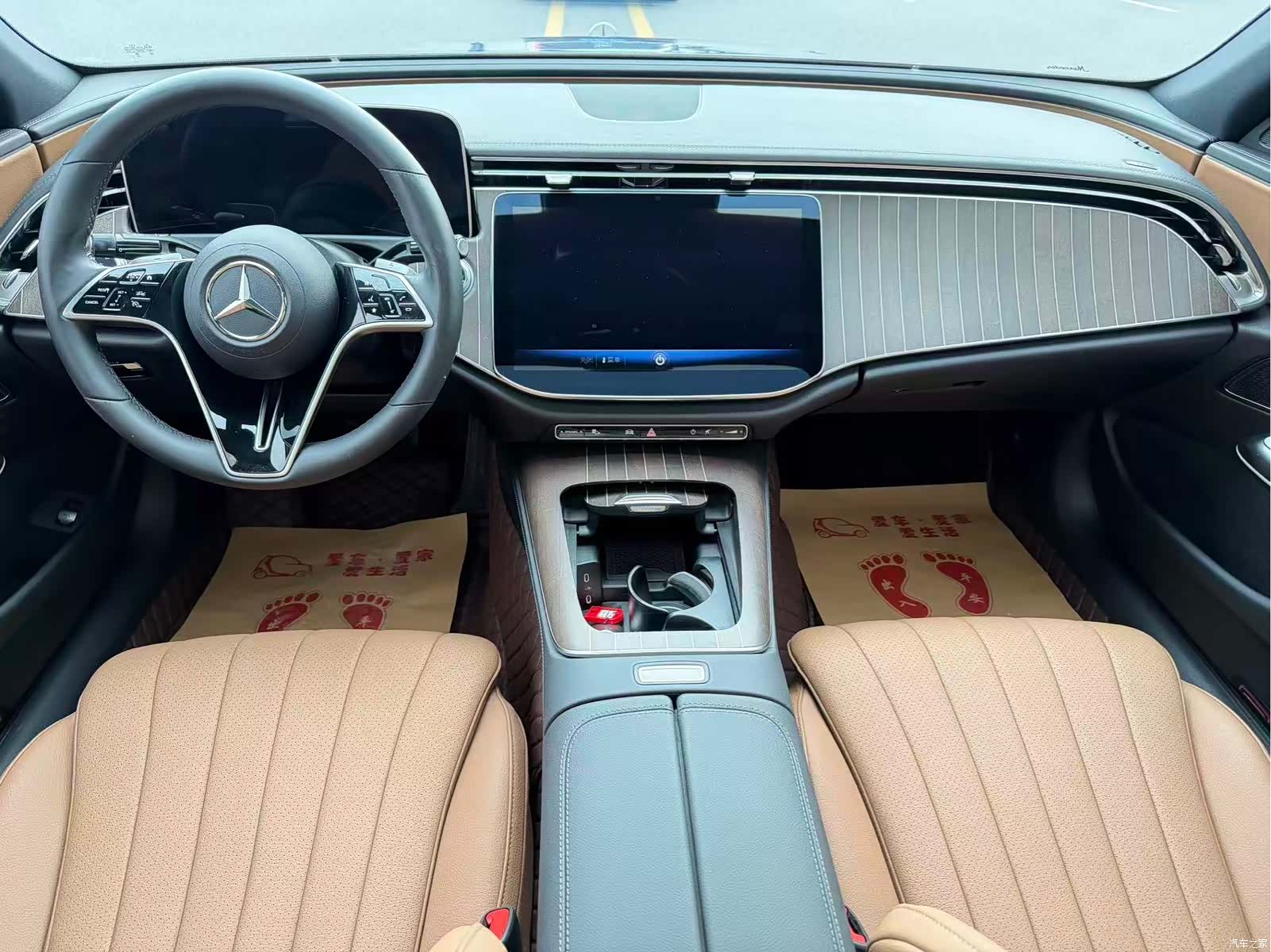 Mercedes-Benz E-Class, 2024 8