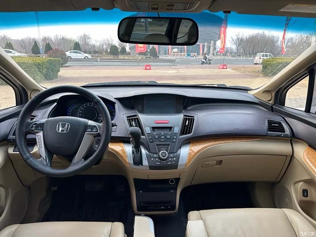 Honda Odyssey, 2011 9