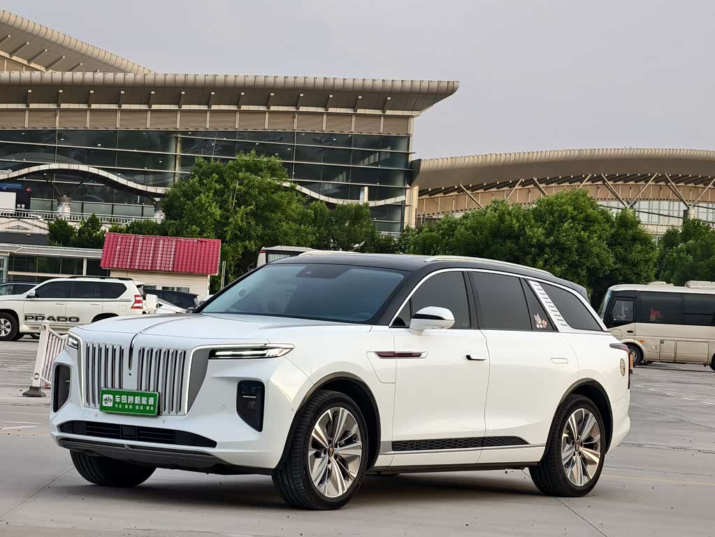 Hongqi E-HS9