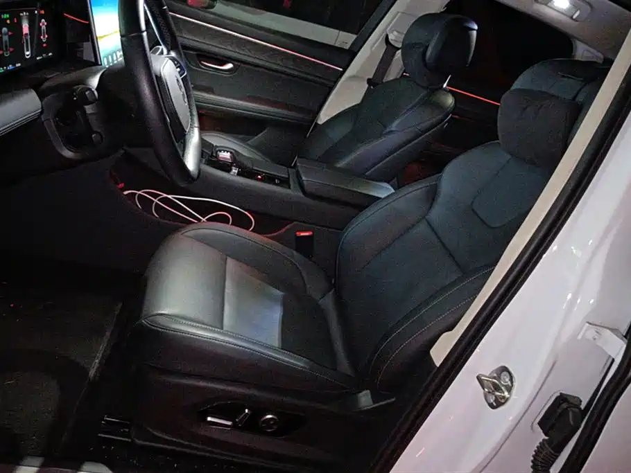 AITO Ask the world M5