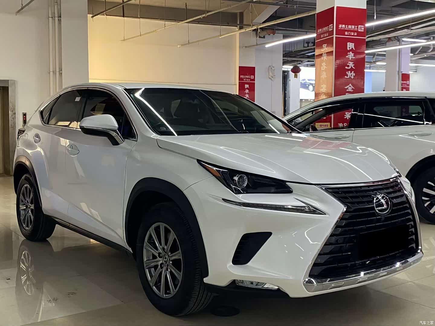 Lexus NX, 2018 3