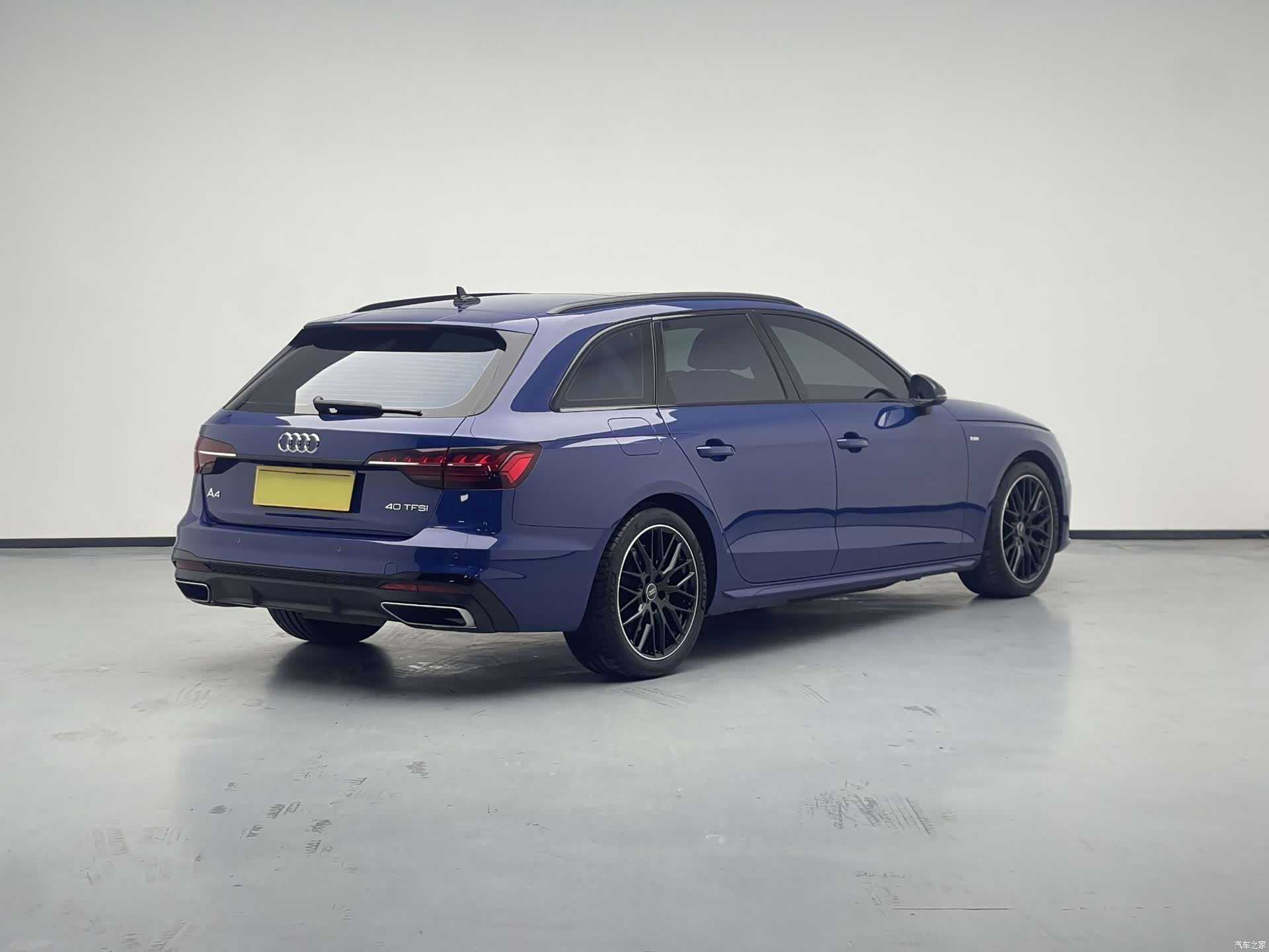 Audi A4, 2024 3