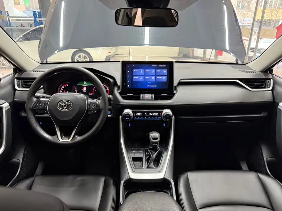 Toyota RAV4 Rongfang