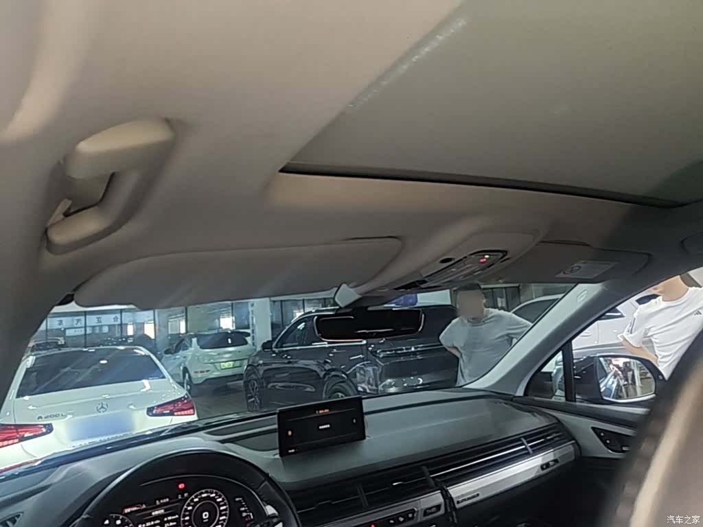 Audi e-tron, 2019 18