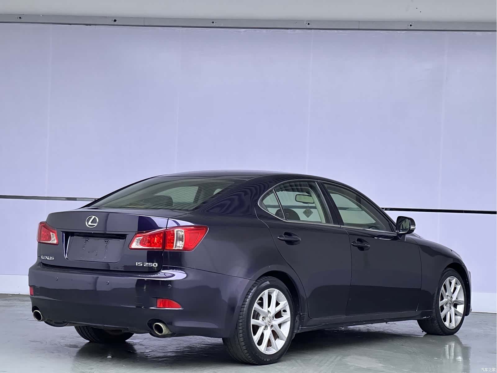 Lexus IS, 2011 6