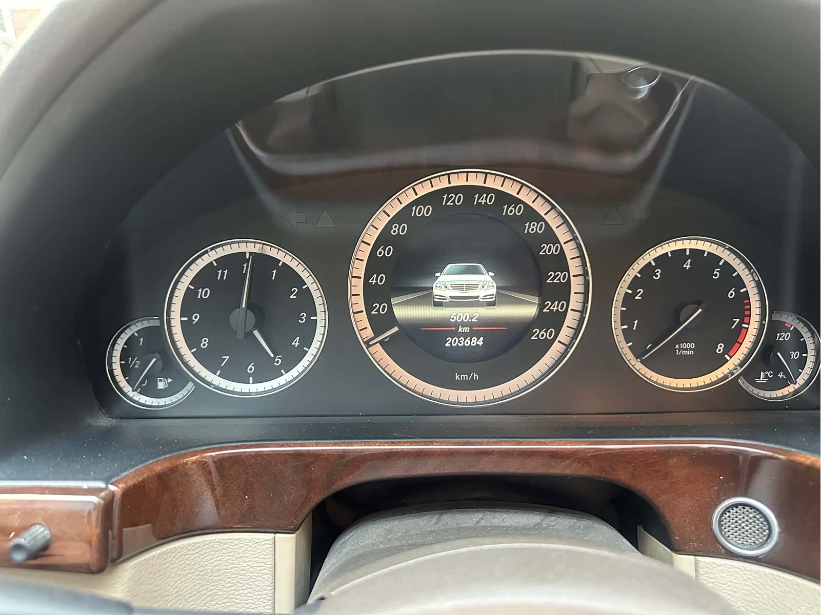 Mercedes-Benz E-Class, 2013 10