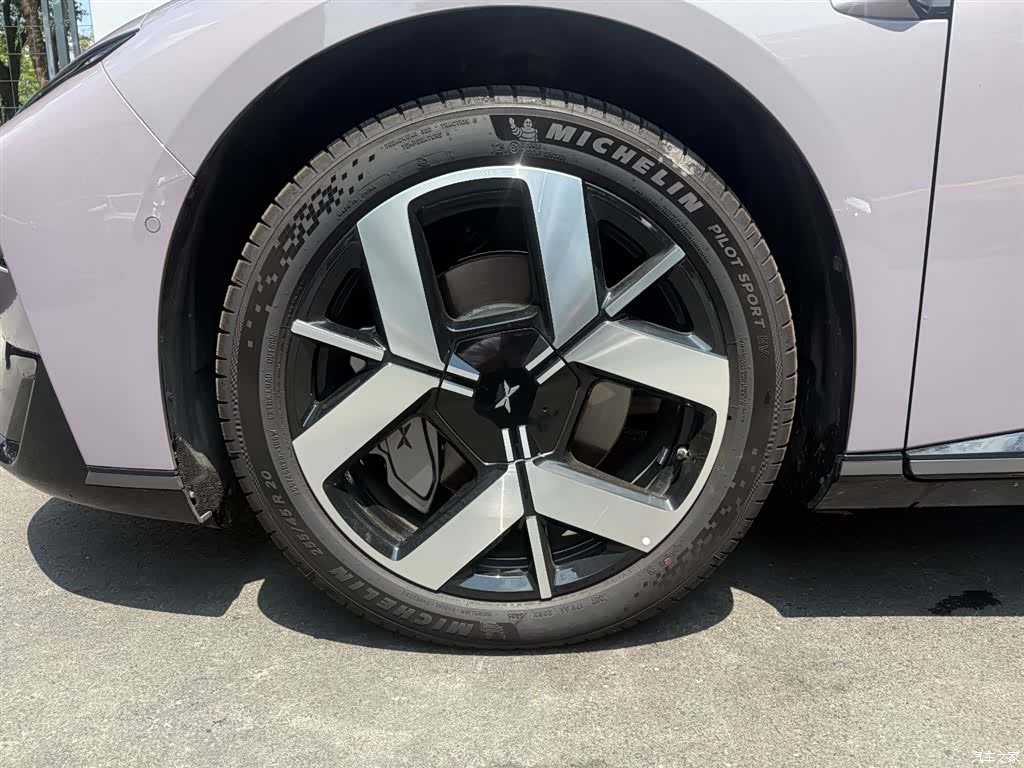 Xpeng P7, 2026 21