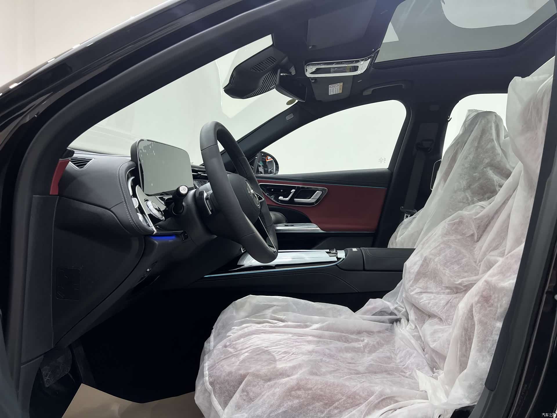 Mercedes-Benz E-Class, 2024 7
