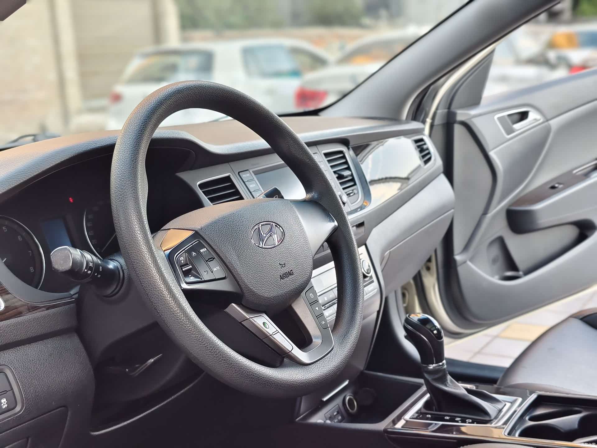 Hyundai GLS, 2017 10