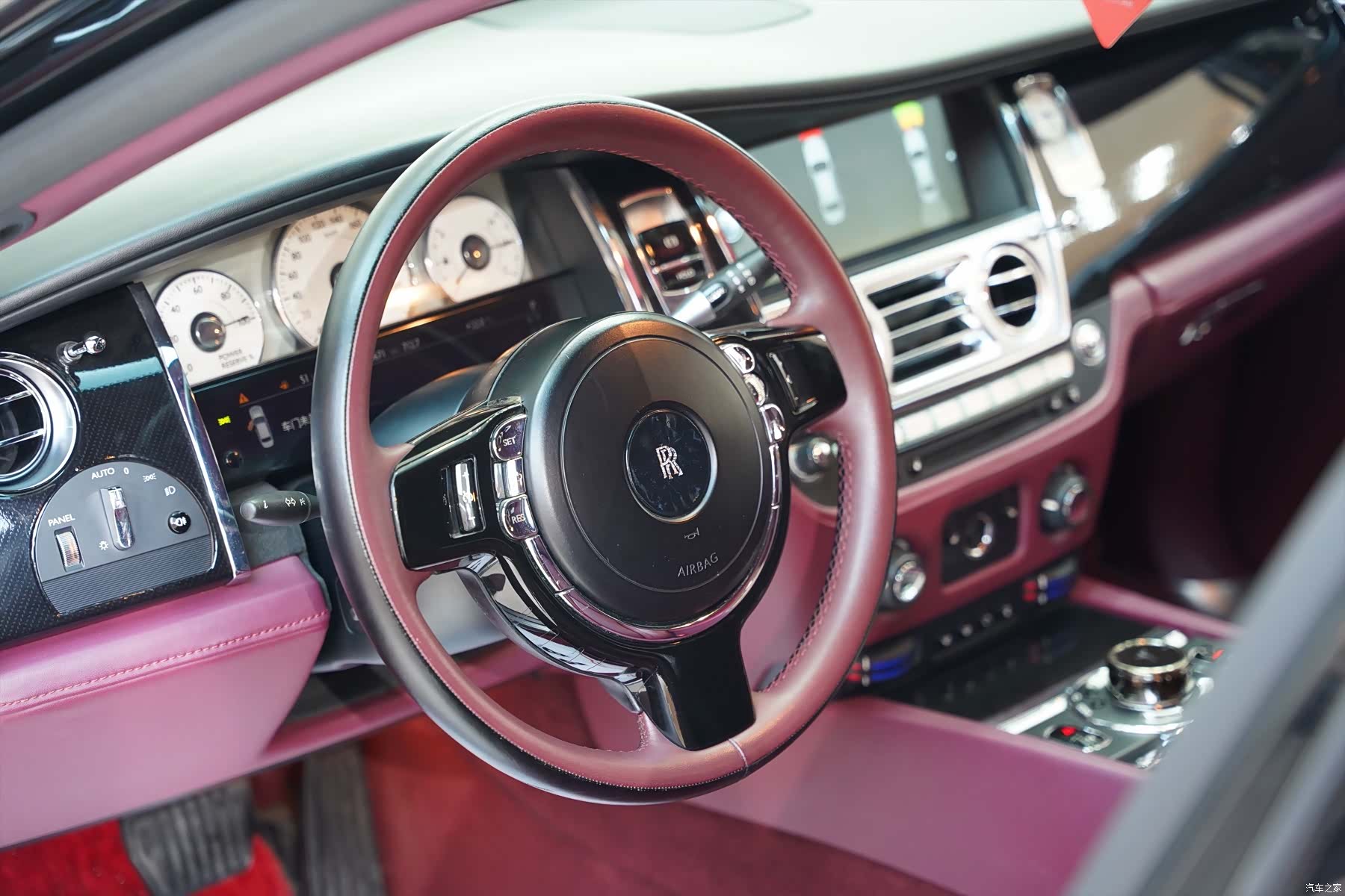 Rolls-Royce Ghost, 2011 14