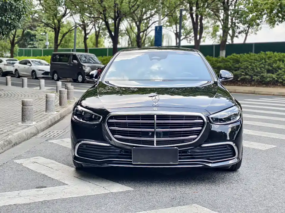 Mercedes-Benz S-class Mercedes-Benz S-class