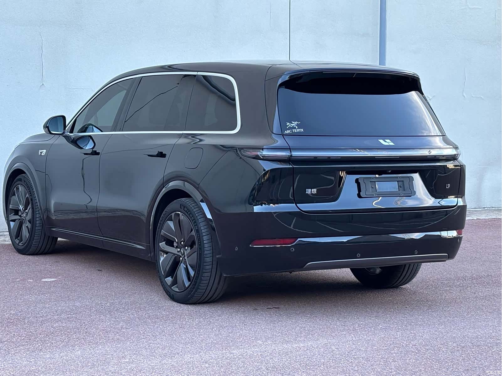 Li Auto L9, 2023 все фото