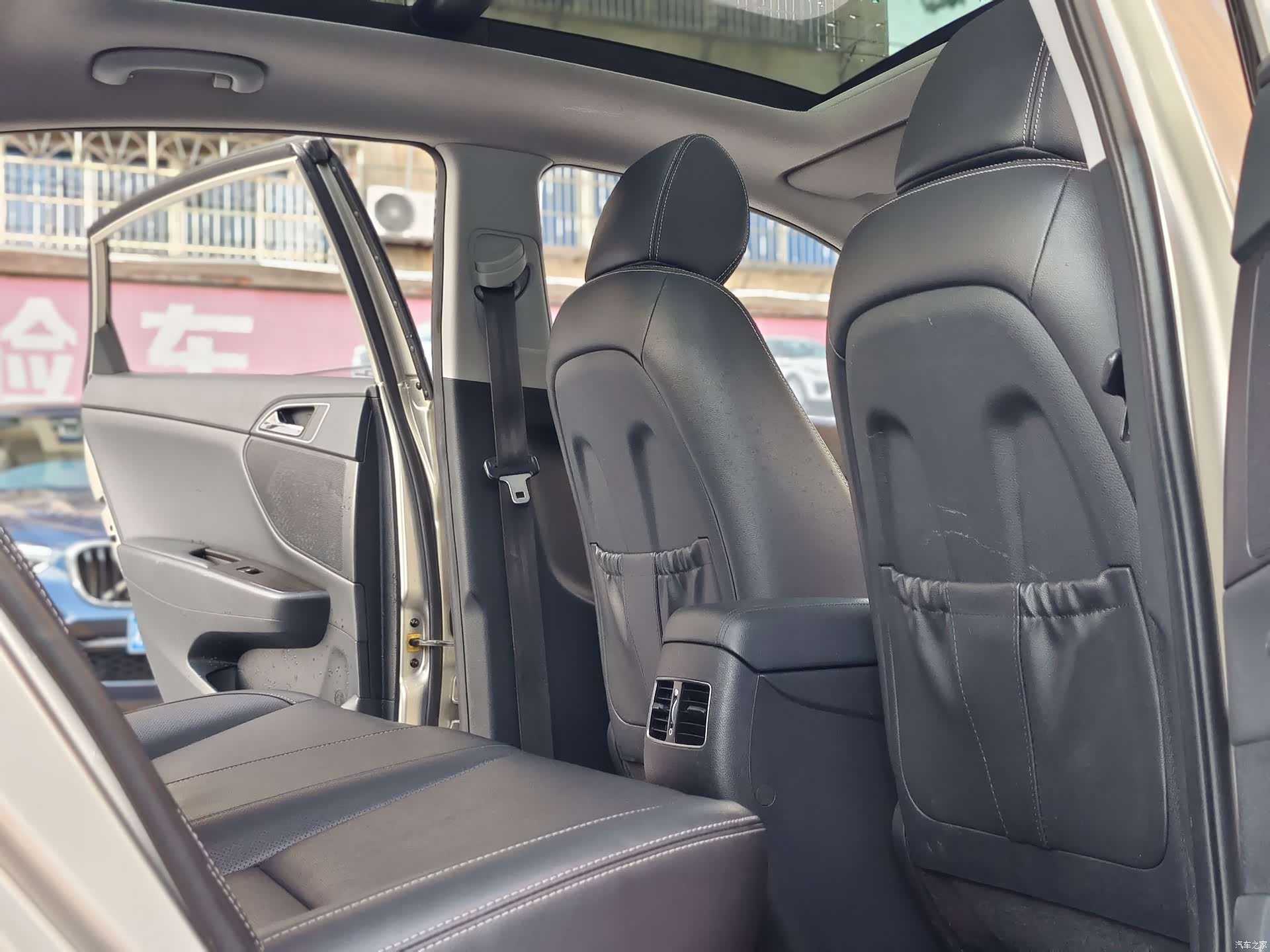 Hyundai GLS, 2017 16