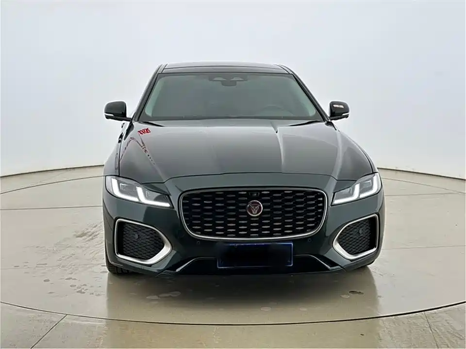 Jaguar XFL