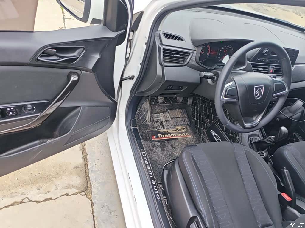 Wuling 310, 2020 16