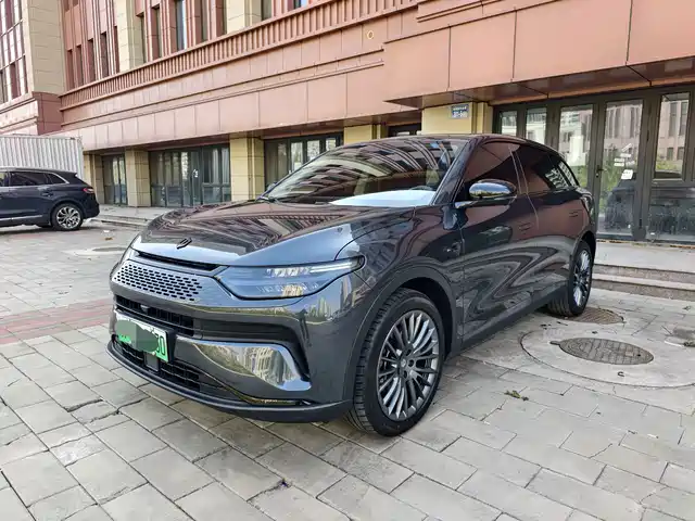 Leapmotor C11 2023 — купить из Китая под заказ