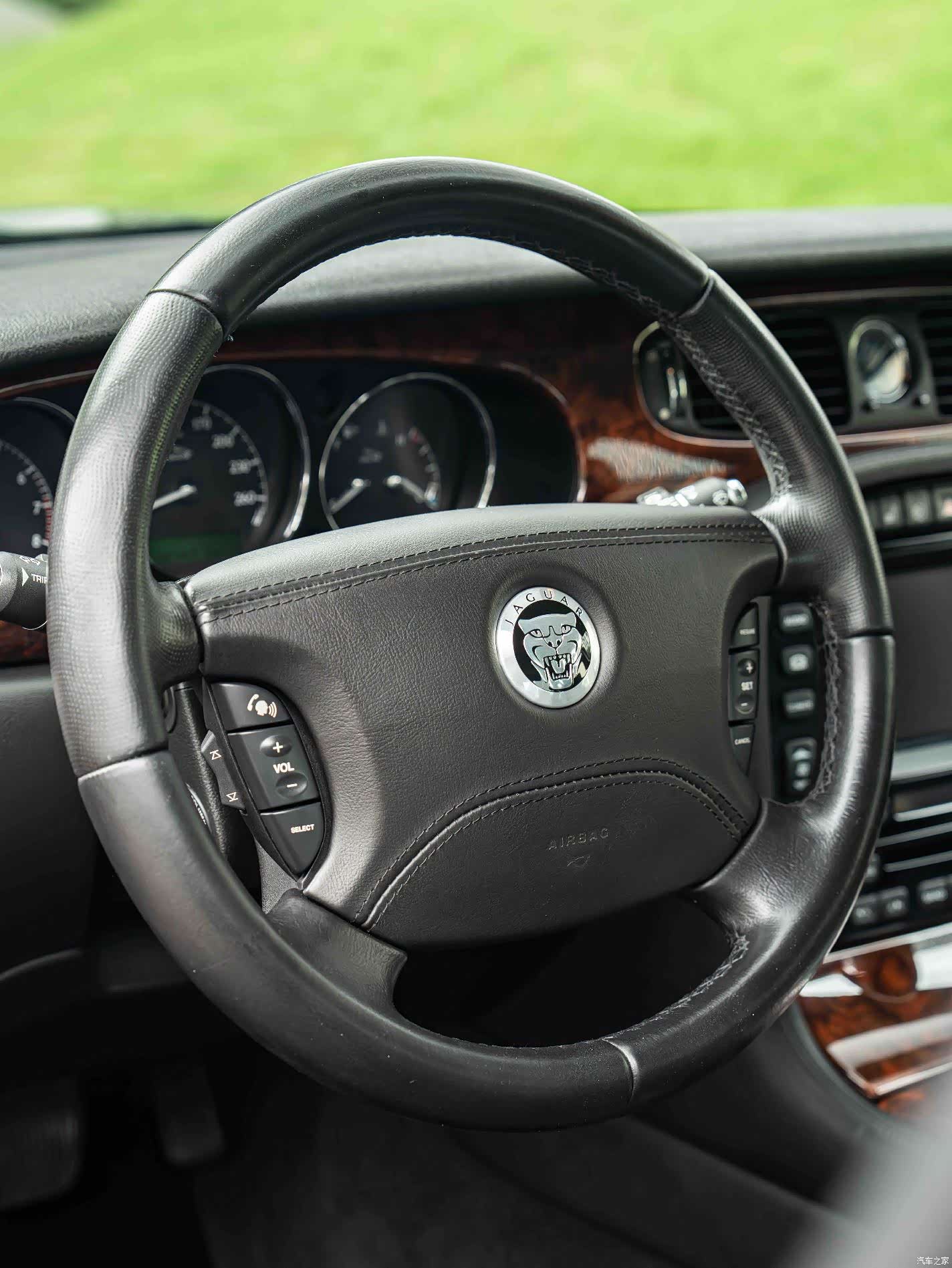 Jaguar XJ, 2009 12