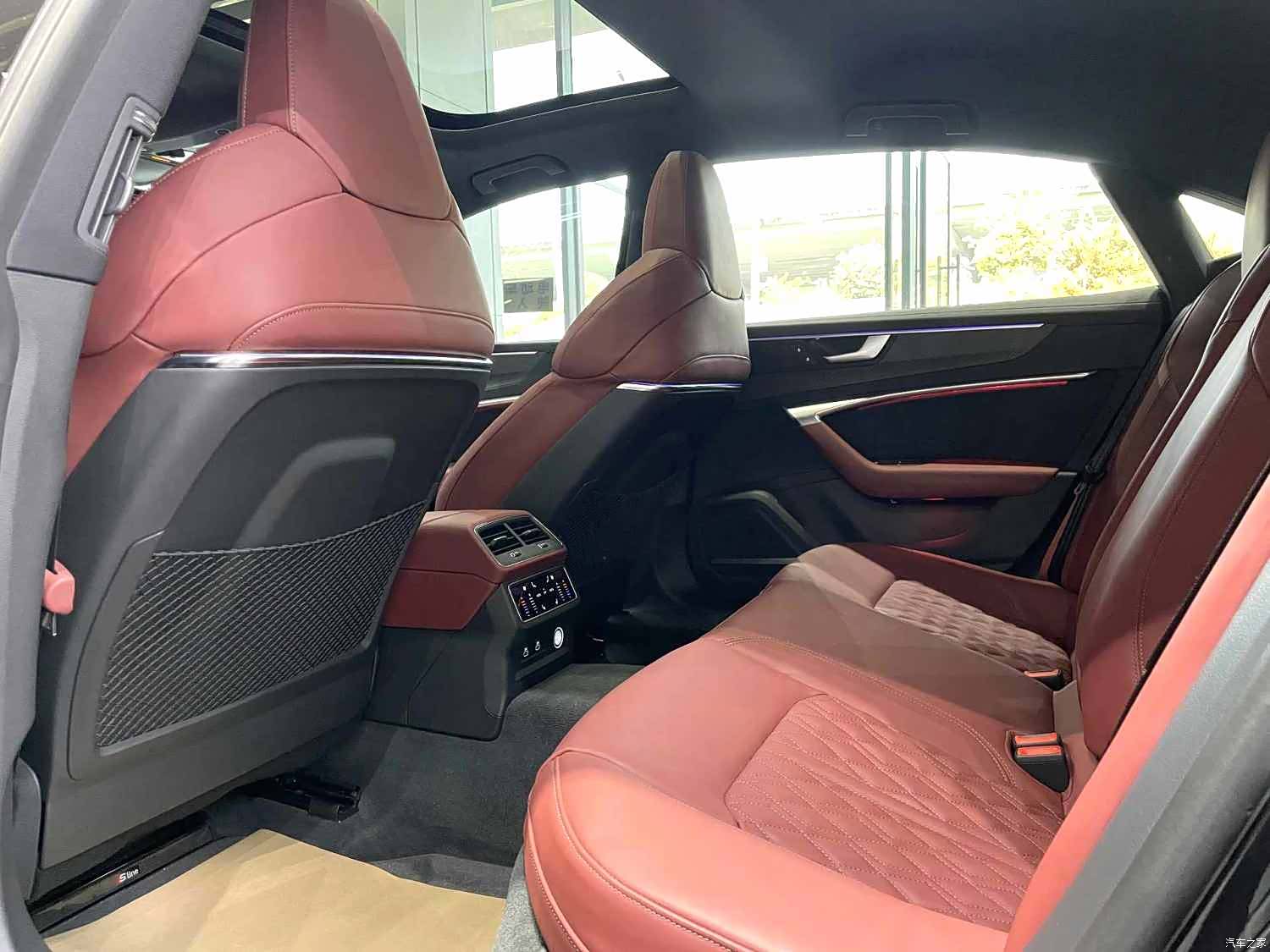 Audi A7L, 2023 6
