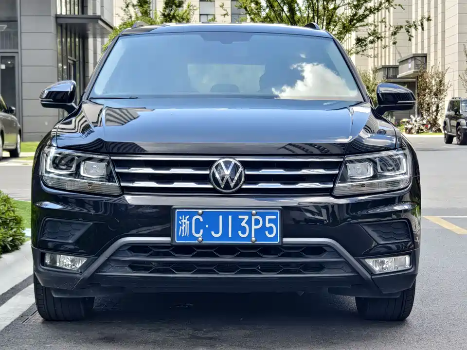 Volkswagen Tiguan L