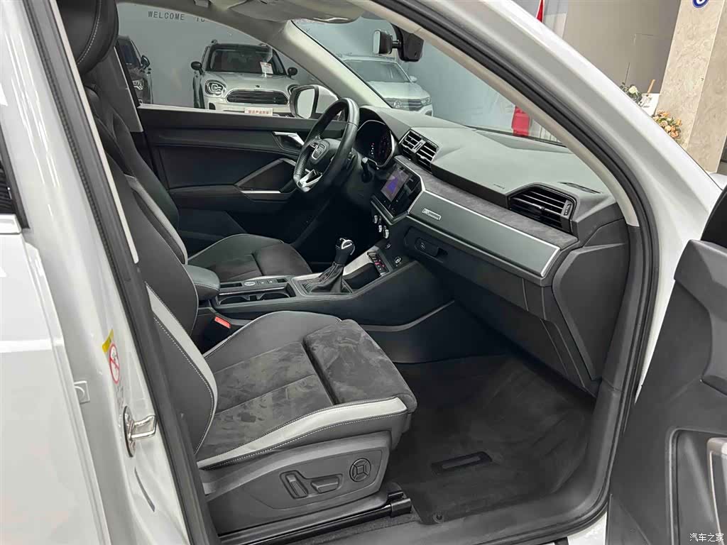 Audi Q3, 2022 13