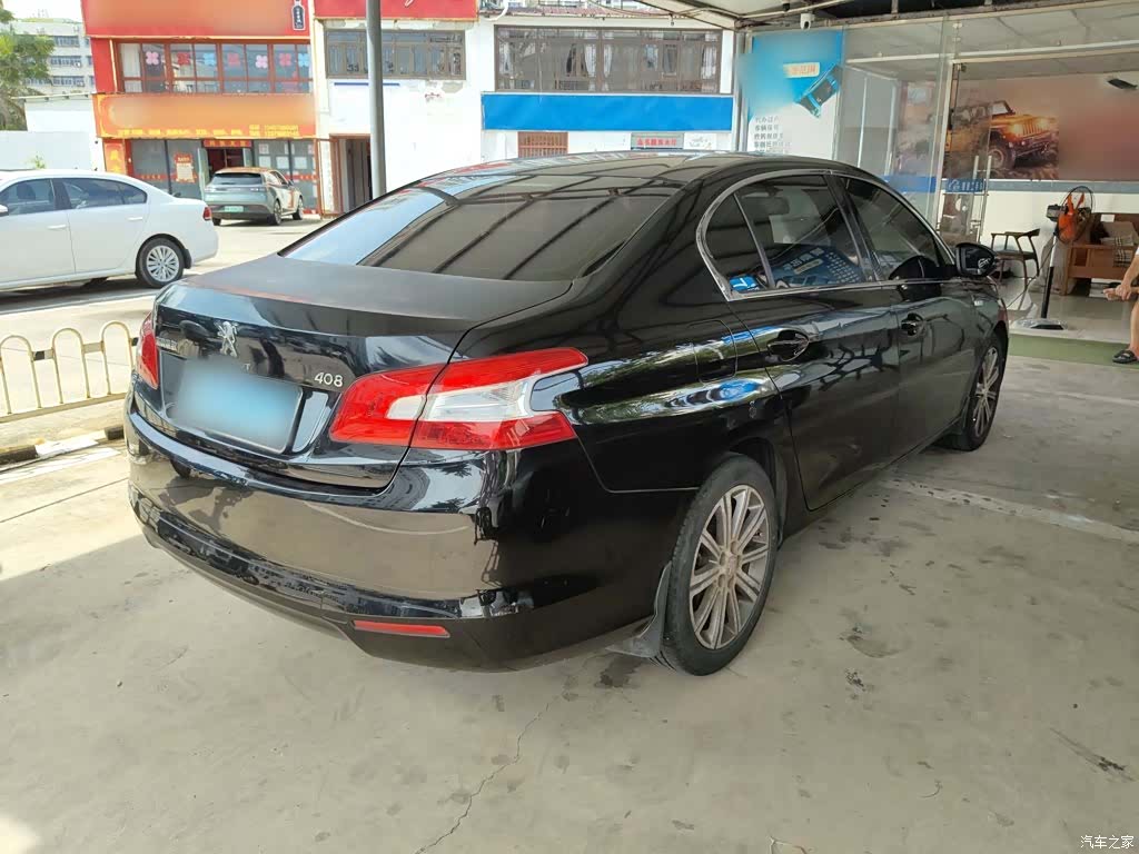Peugeot 408, 2016 6