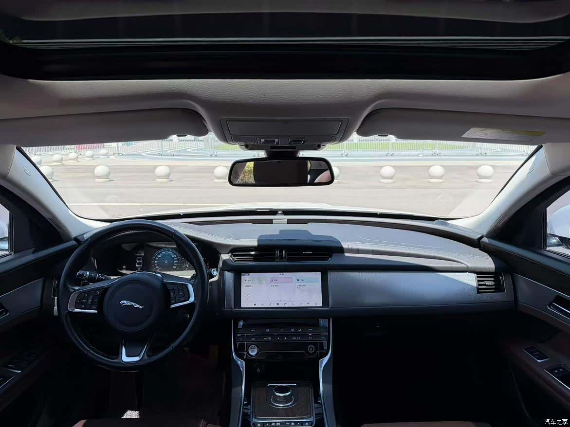 Land Rover XFL, 2019 все фото