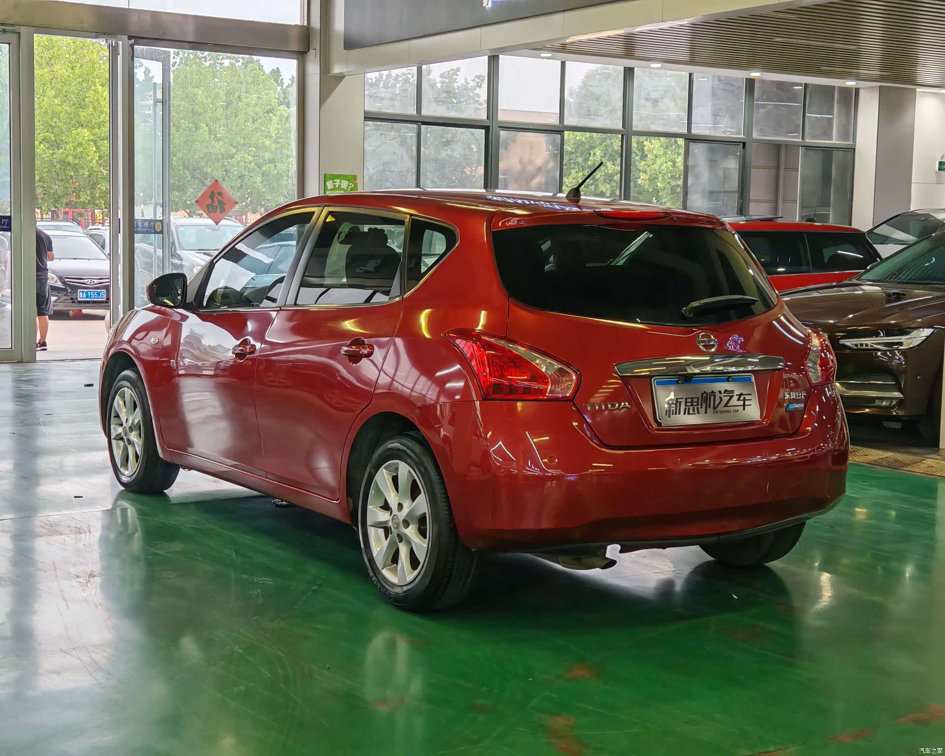 Nissan Tiida, 2014 4