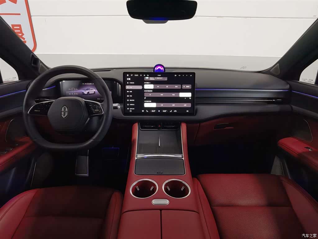 AITO M5, 2025 все фото