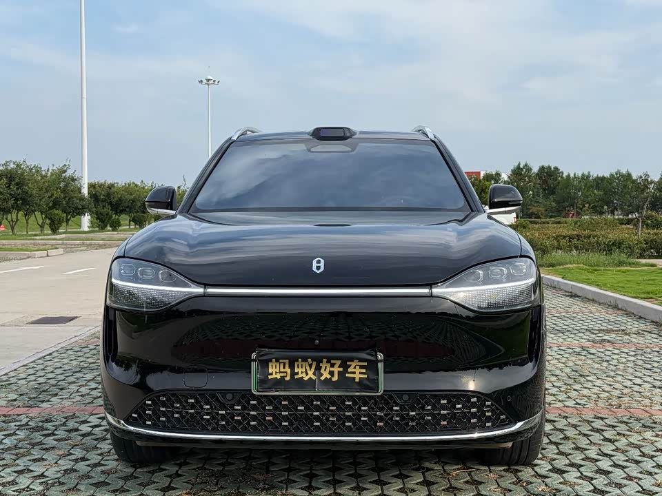 AITO Ask the world M9