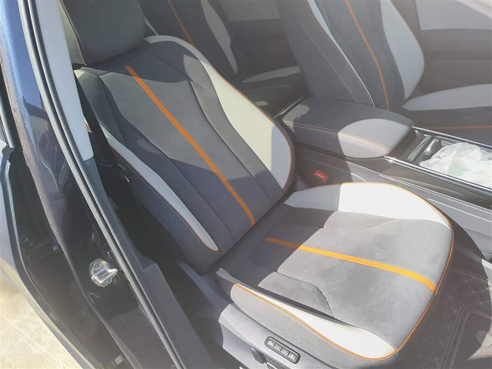 Volkswagen ID.6 CROZZ