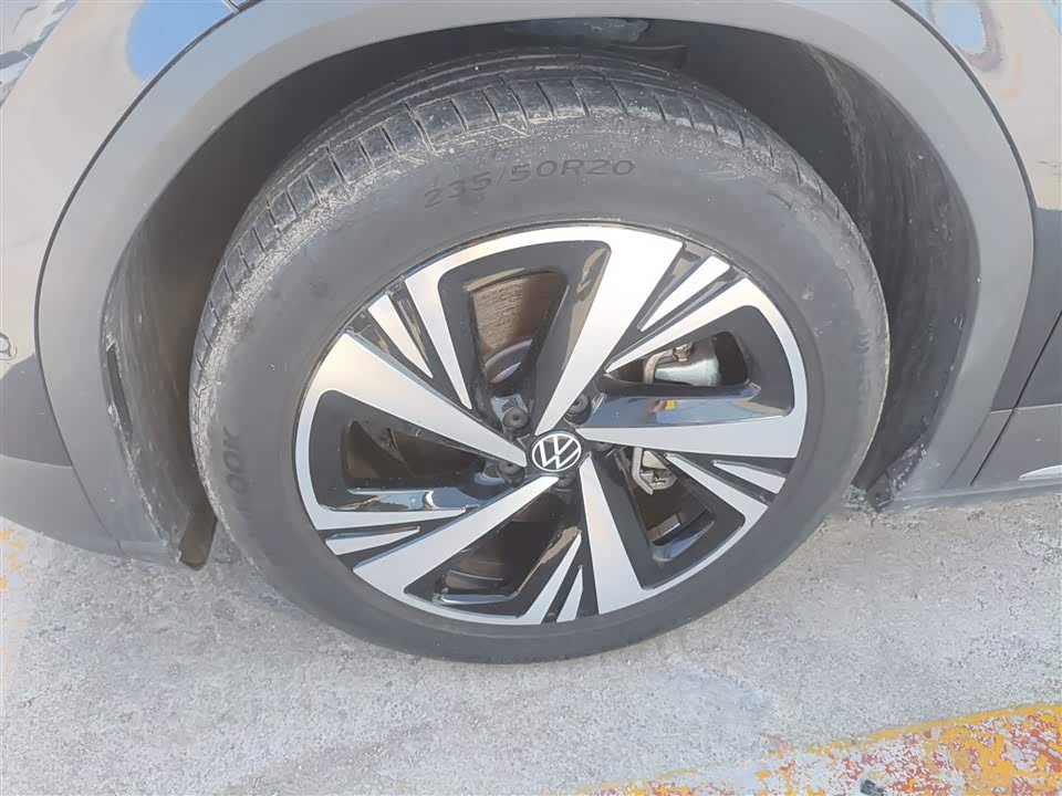 Volkswagen ID.6 CROZZ