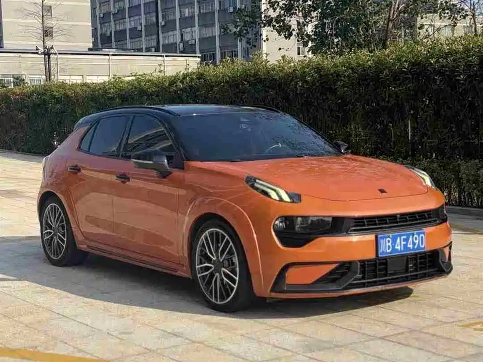 Lynk & Co 02 Hatchback