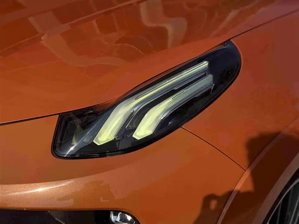 Lynk & Co 02 Hatchback