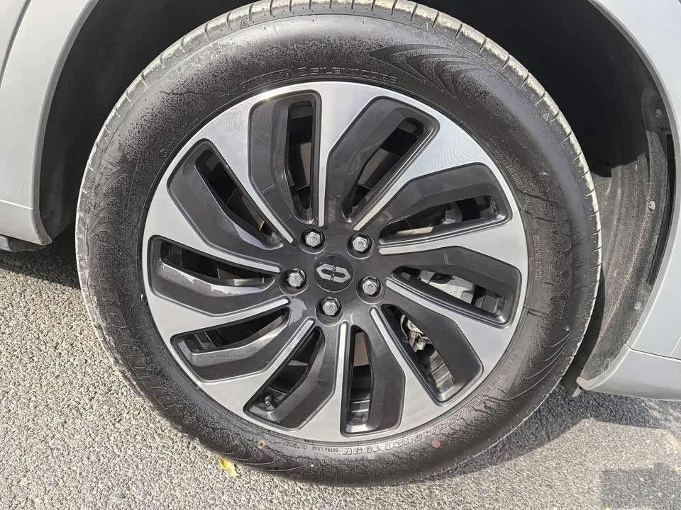 AITO Ask the world M7