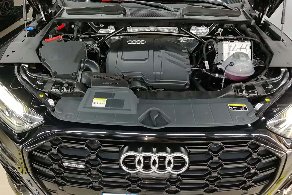 Audi Q5L, 2026 10