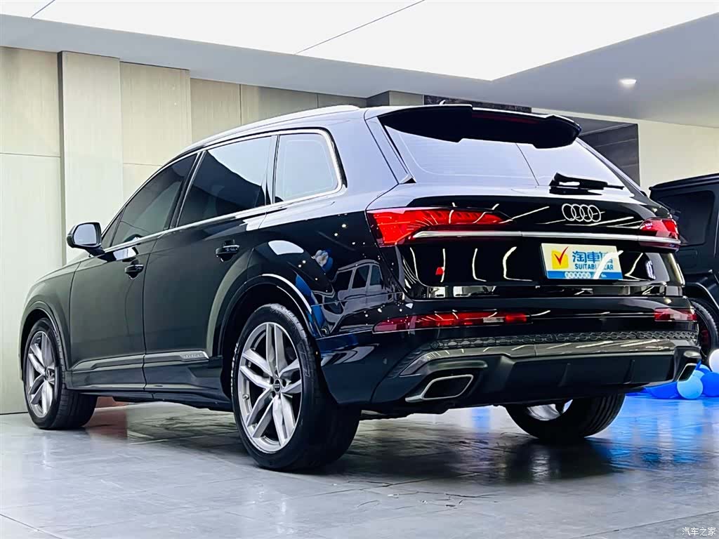 Audi Q7, 2026 6