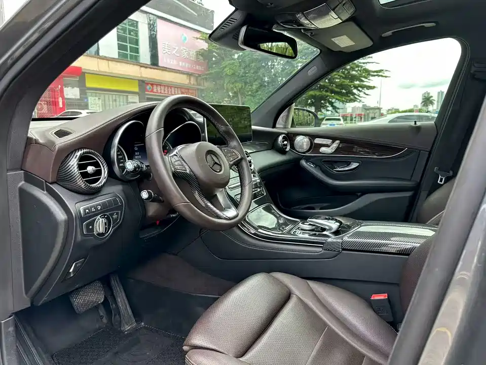 Mercedes-Benz GLC Mercedes-Benz GLC