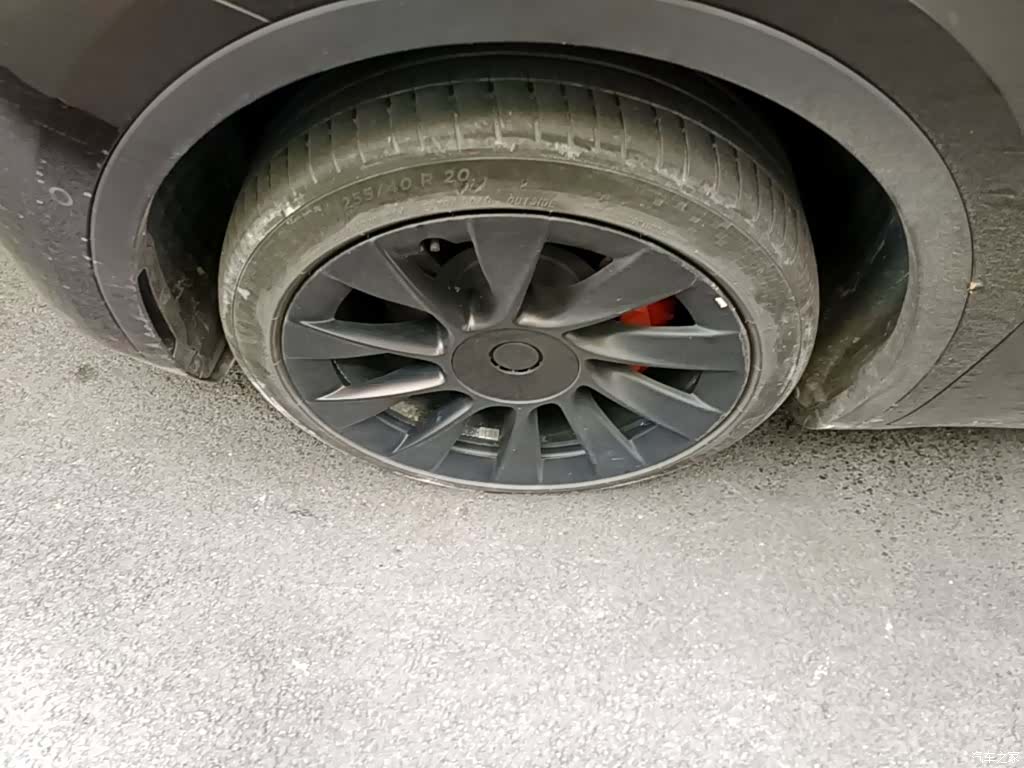 Tesla Model Y, 2022 23