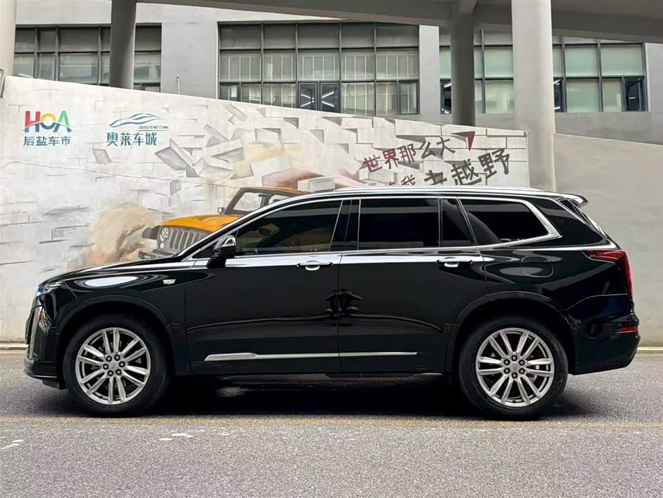 Cadillac XT6