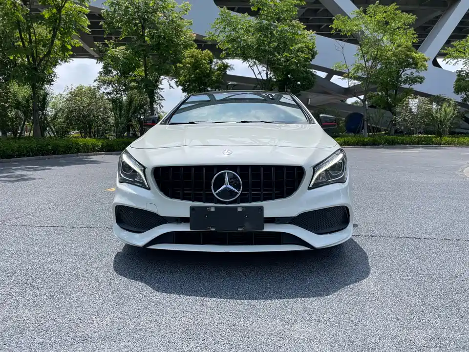 Mercedes-Benz CLA