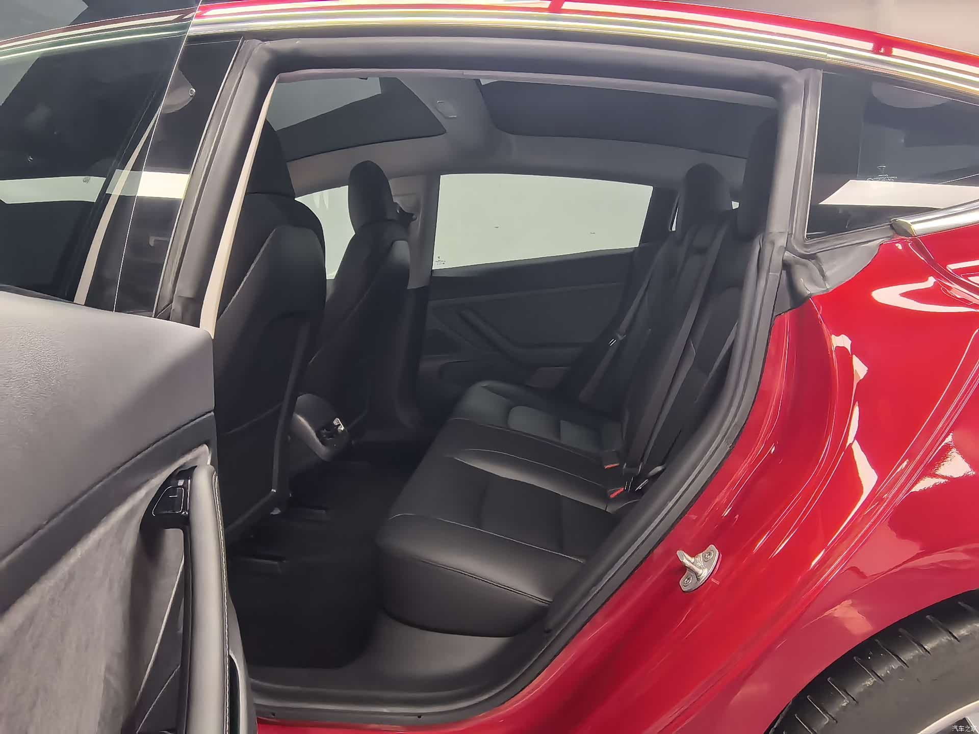 Tesla Model 3, 2020 6