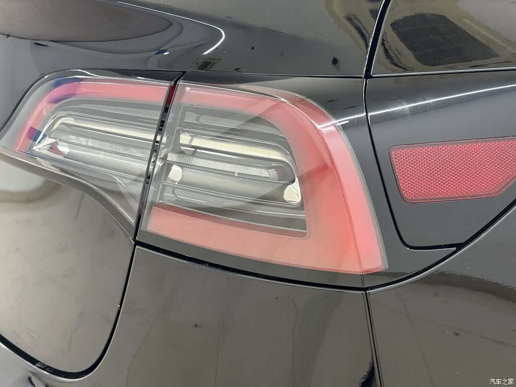 Tesla Model 3, 2022 7
