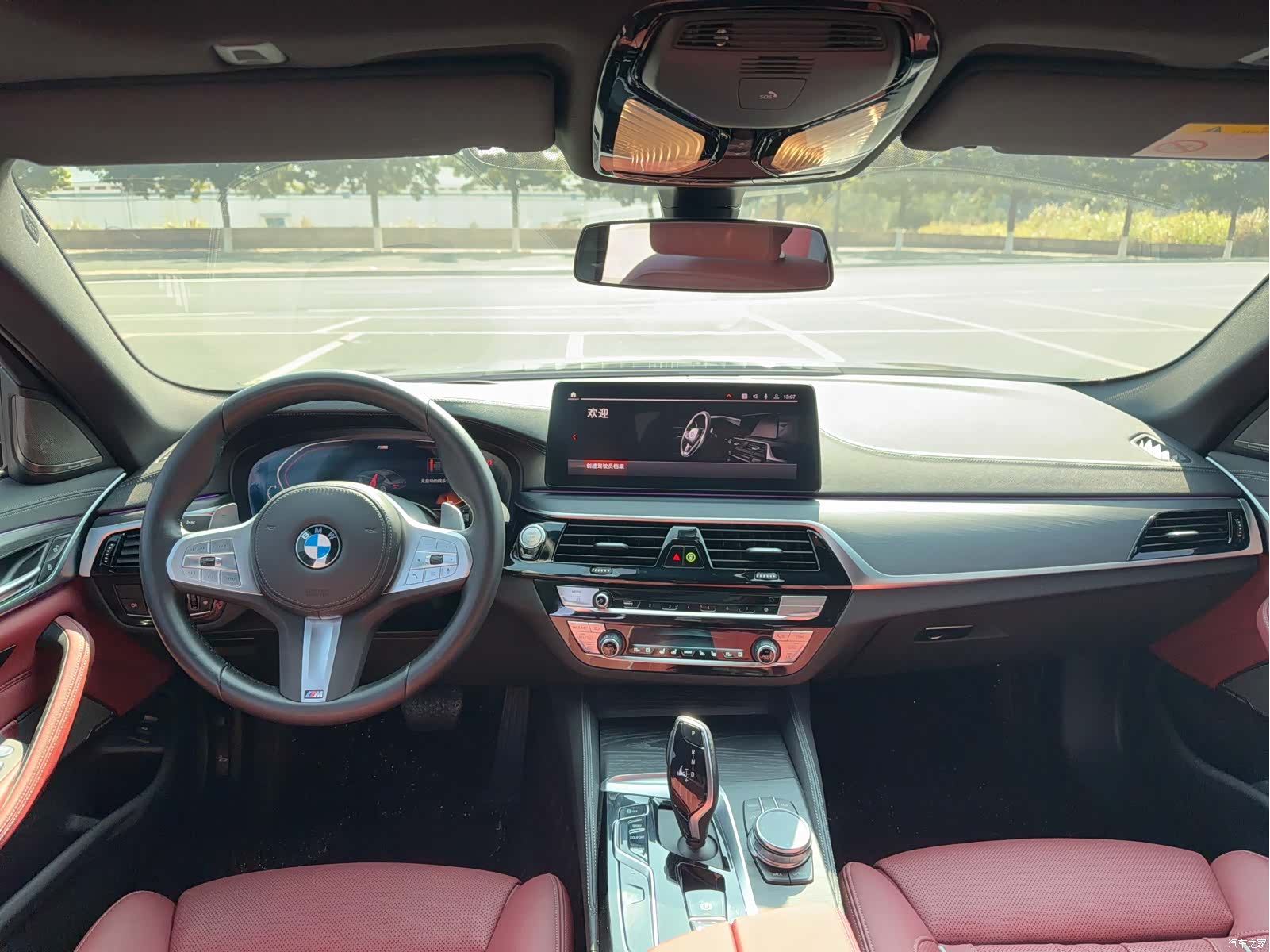 BMW 5 Series, 2023 все фото
