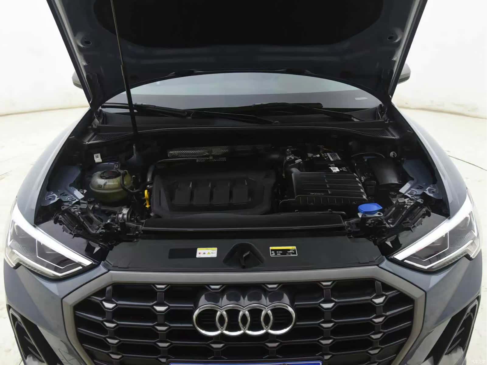 Audi Q3, 2023 11