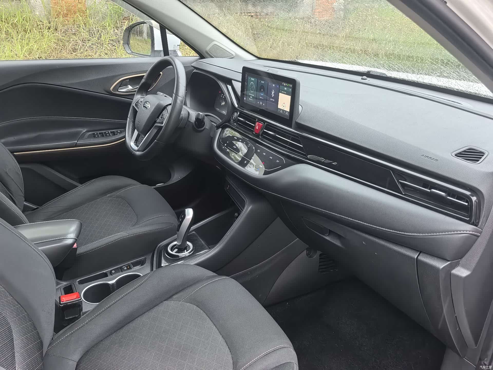 JAC iEVS4, 2019 21