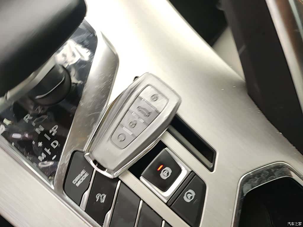 Geely Coolray, 2024 9