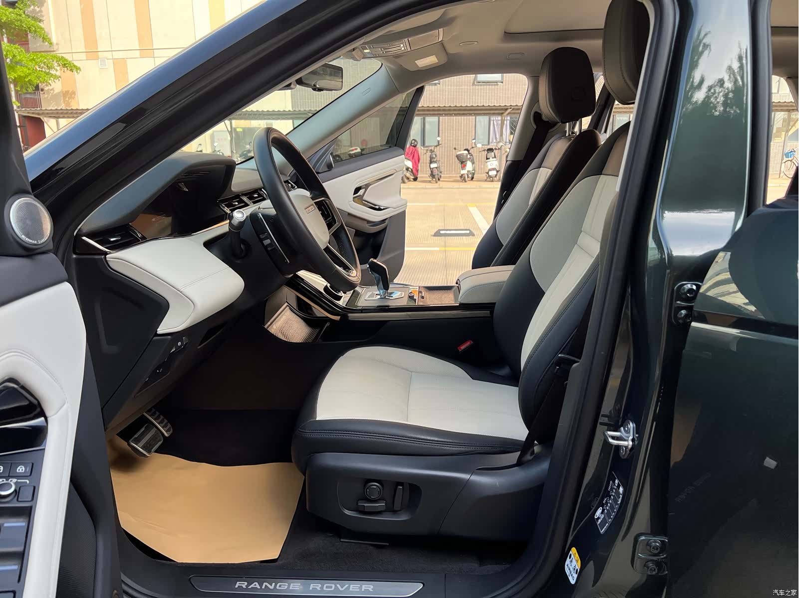 Land Rover Range Rover, 2023 4
