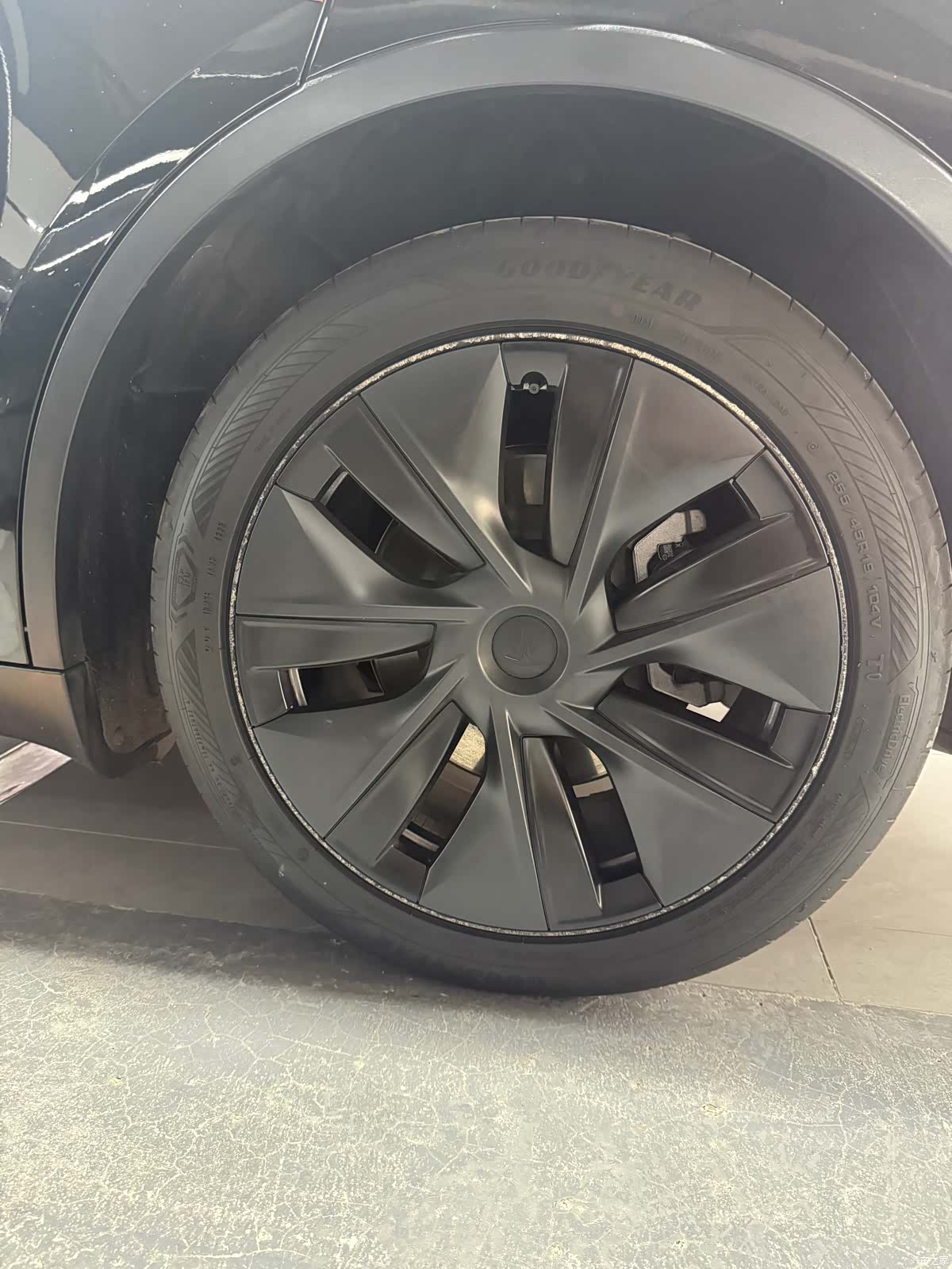 Tesla Model Y, 2023 10