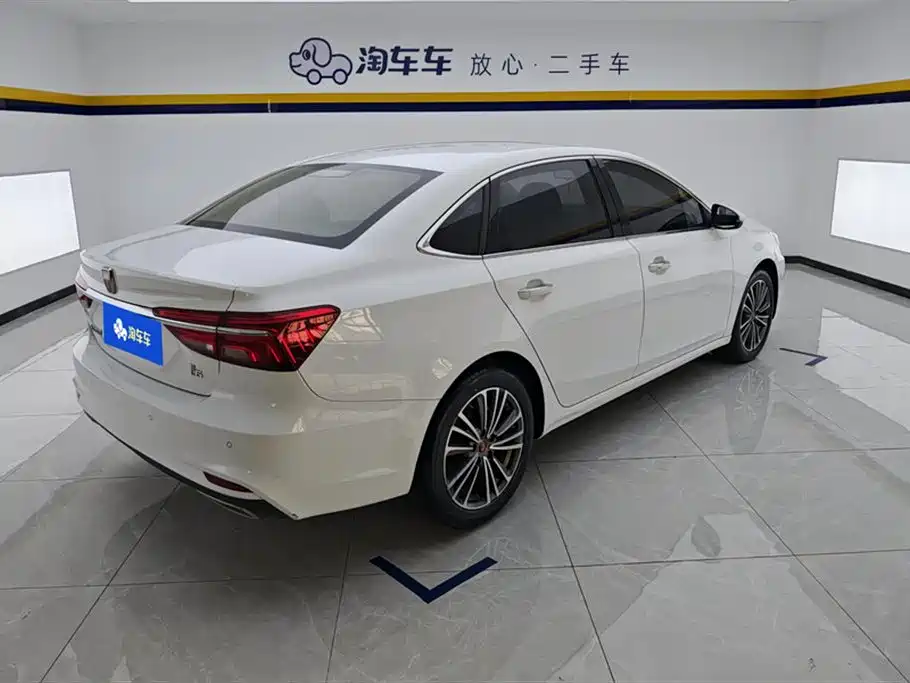 Roewe i6