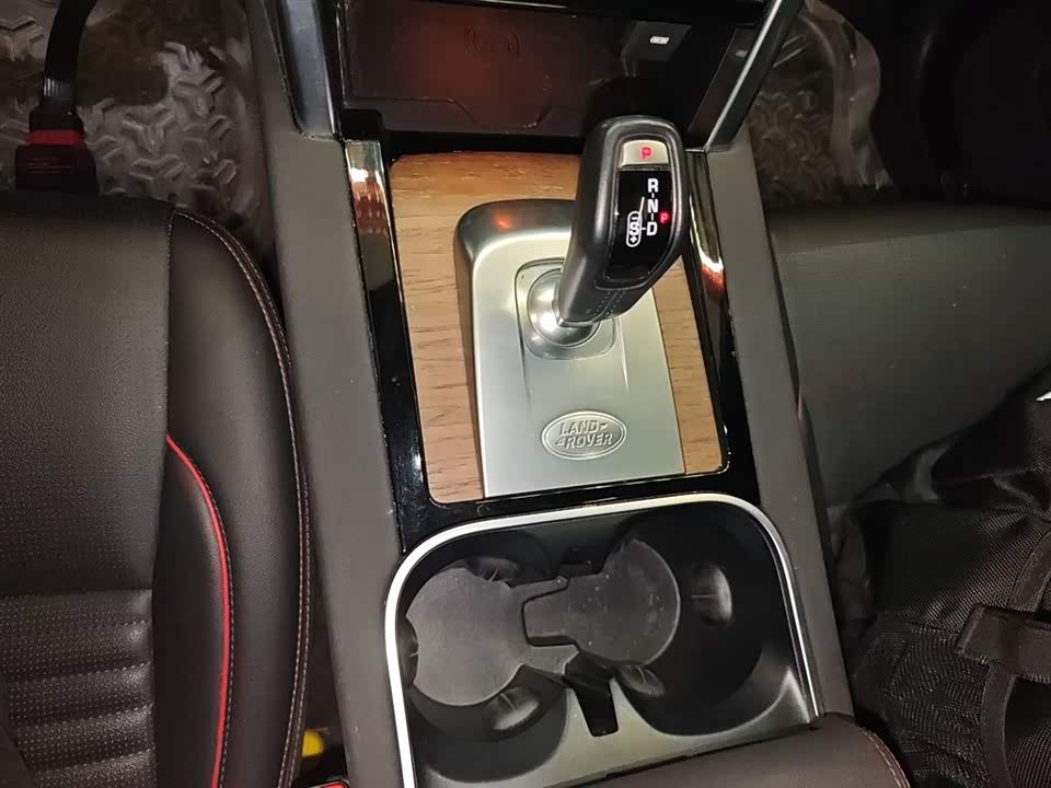 Land Rover Discover sports